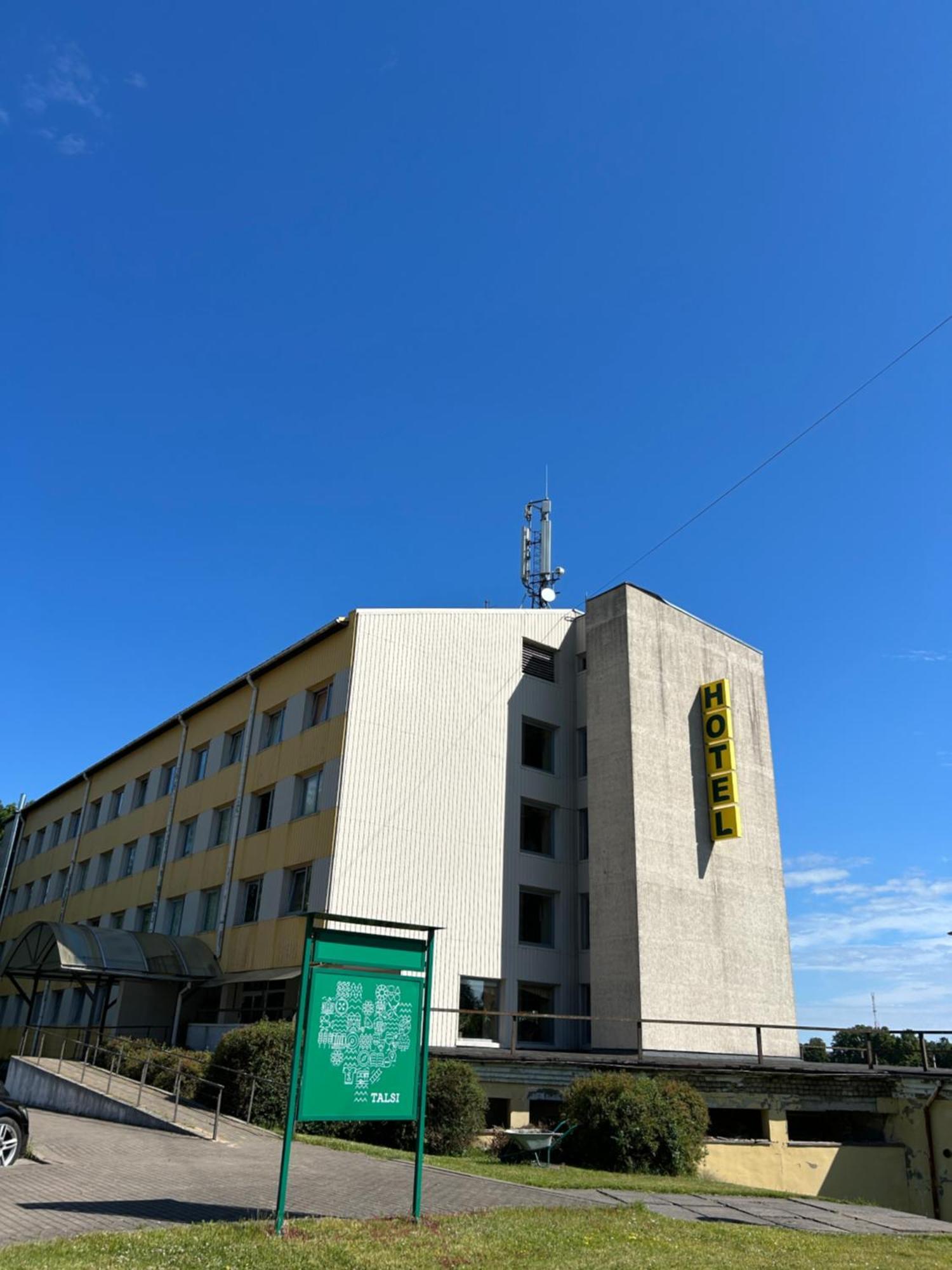 Hotel Talsi Exteriör bild