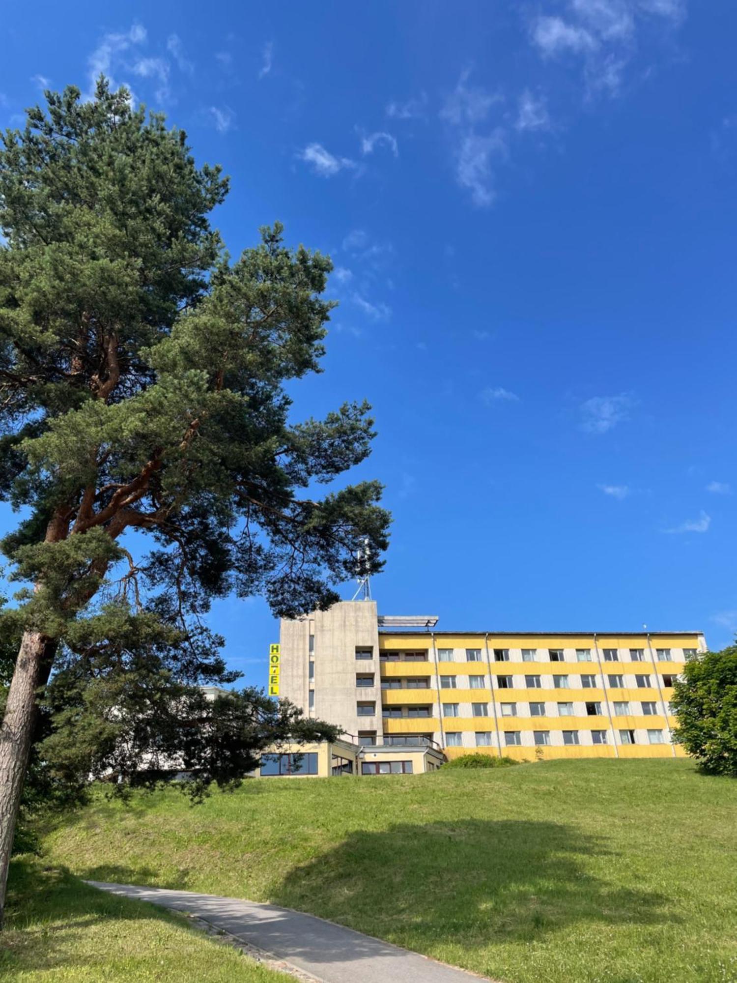 Hotel Talsi Exteriör bild