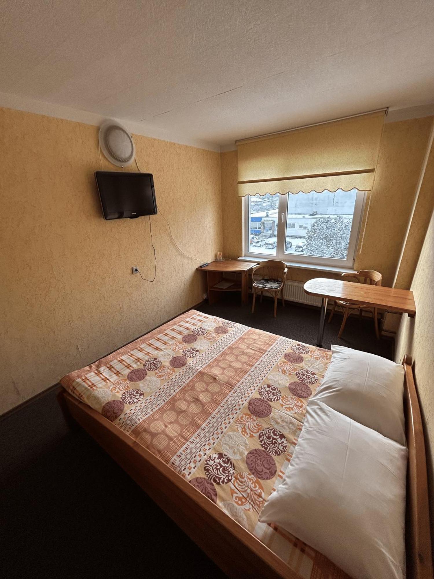 Hotel Talsi Exteriör bild